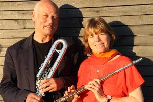 Duo Veronika Ortner-Dehmke – Querflöten und  Norbert Dehmke – Querflöten, Bassklarinette, Saxophon